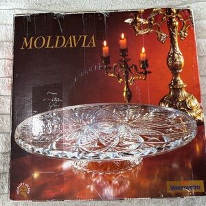 Moldavia Crystal Cake Stand